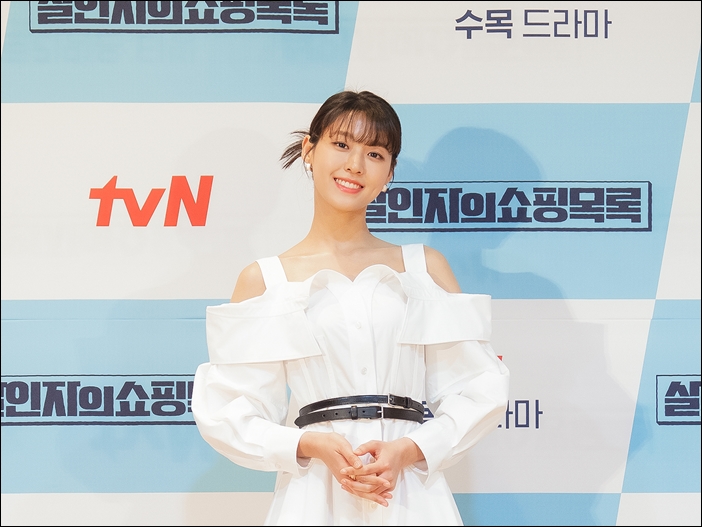 그룹 에이오에이(AOA) 멤버 겸 배우 김설현이 ‘살인자의 쇼핑목록’을 통해 또 한걸음 성장했다. /tvN