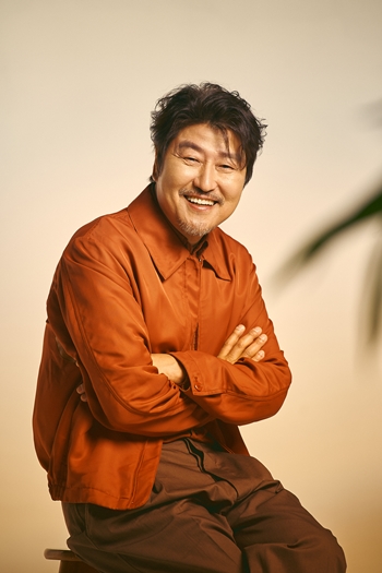 한국배우로는 최초로 칸영화제 남우주연상을 수상한 배우 송강호. /써브라임