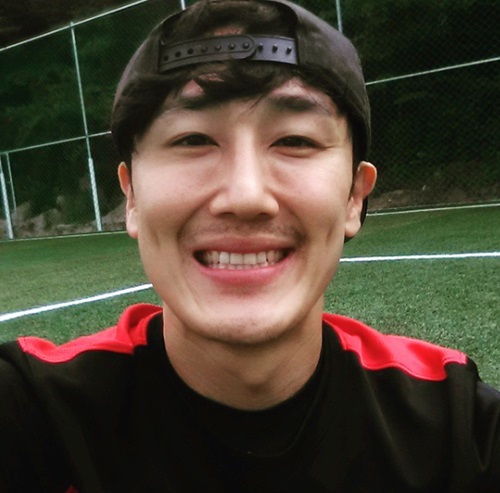 윤진영, 배우 신수이와 오는 7월 결혼… 사회는 하하