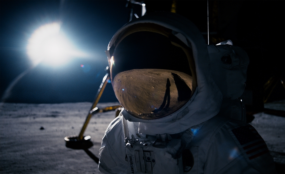 ‘퍼스트맨’에 등장하는 아폴로 11호의 우주비행사들이 달에 착륙하는 순간은 감동과 체험의 극치를 선사한다. / UPI코리아 제공