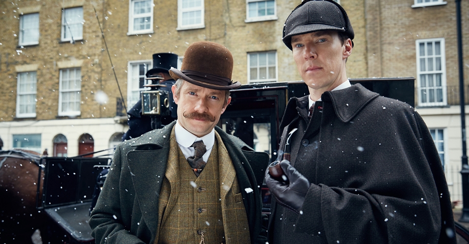 영국 드라마 '셜록'에서 셜록 홈즈를 맡은 베네딕트 컴버배치(오른쪽)와 존 왓슨을 연기한 마틴 프리먼. /뉴시스·AP