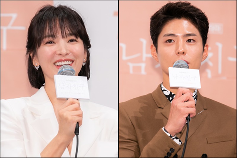 취재진의 질문에 답변하고 있는 (사진 좌측부터) 송혜교와 박보검 / tvN 제공