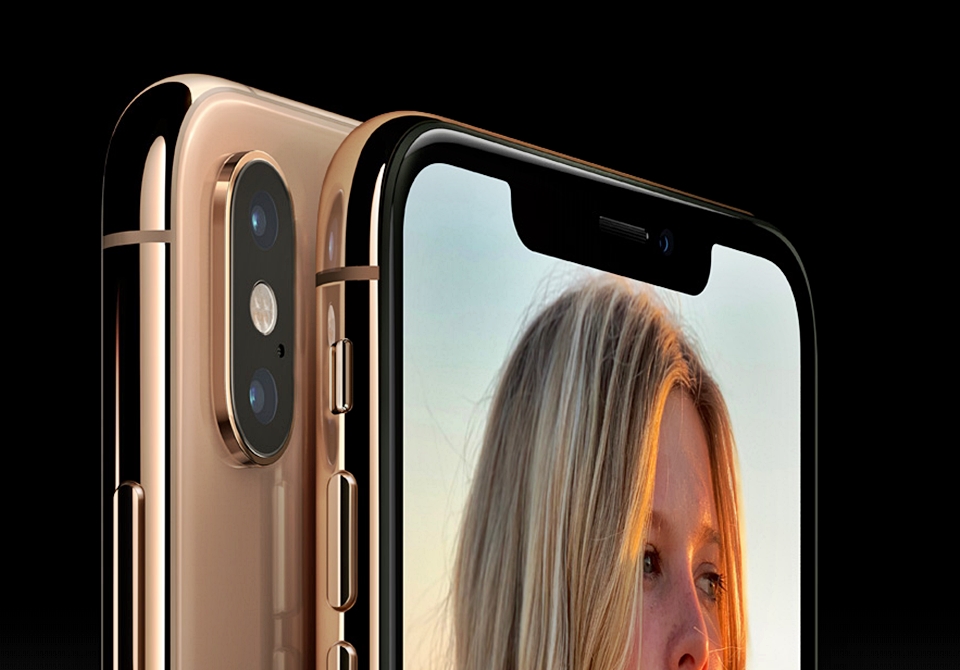 애플은 2020년 이후 5G 스마트폰을 상용화할 계획이다. 5G 서비스에 연결 가능한 아이폰 출시를 2020년까지 보류한다는 뜻이다. 사진은 애플의 아이폰XS. /애플