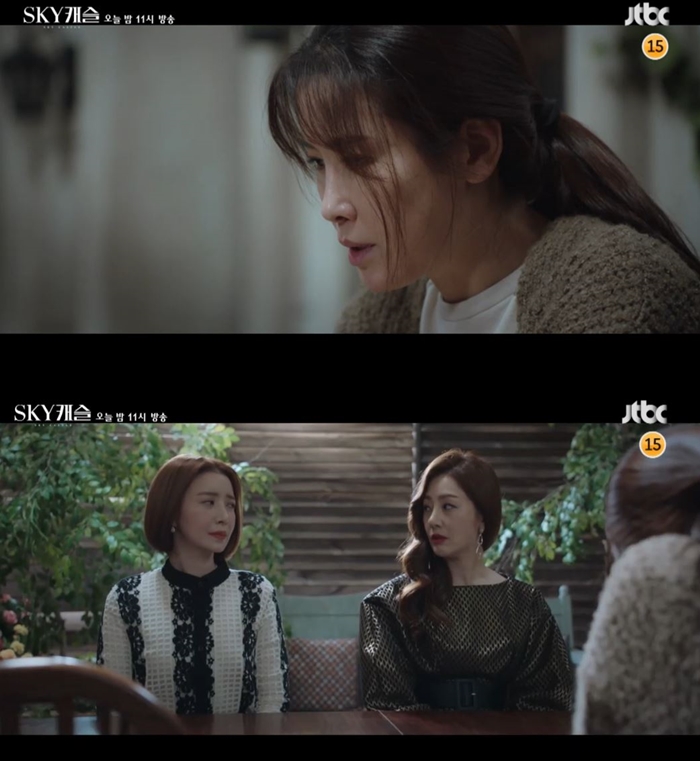 입체적 캐릭터들의 향연은 ‘SKY 캐슬’을 더욱 풍성하게 만든다. 이태란(위), 윤세아(아래 왼쪽)와 오나라 / JTBC ‘SKY 캐슬’ 캡처