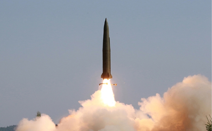 북한이 9일 오후 미사일로 추정되는 불상의 발사체를 발사했다. 사진은 기사와 직접 관련 없음. / 노동신문