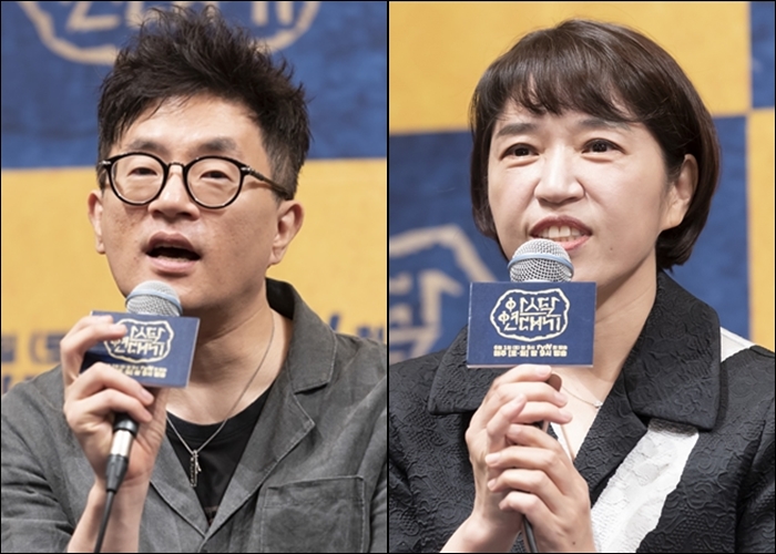 28일 열린 '아스달 연대기' 제작발표회 현장에 참석한 (사진 좌측부터) 박상연 작가, 김영현 작가 / tvN 제공