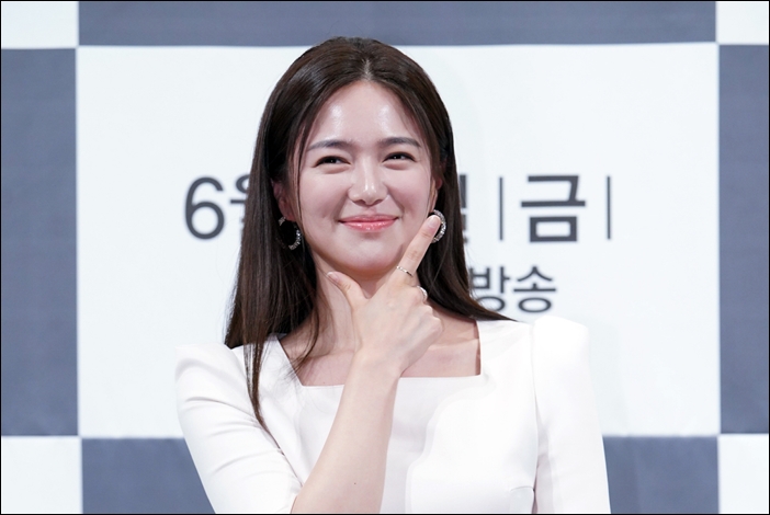 JTBC 새 금토드라마 '보좌관'을 통해 복귀한 배우 이엘리야 / JTBC 제공