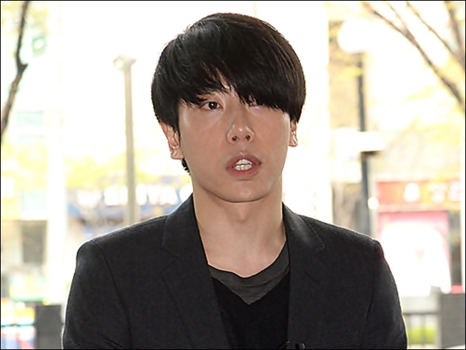 사기 혐의로 피소된 사실에 대해 공식입장을 전한 박효신 / 뉴시스