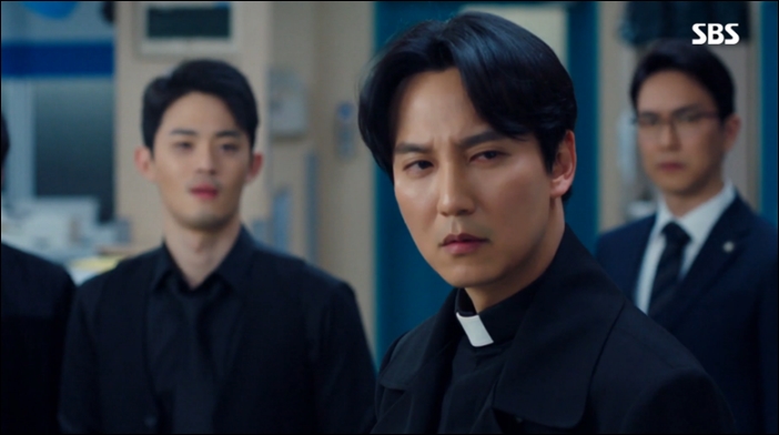 '열혈사제'를 통해 명연기를 선보인 김남길 / SBS '열혈사제' 방송화면 캡처