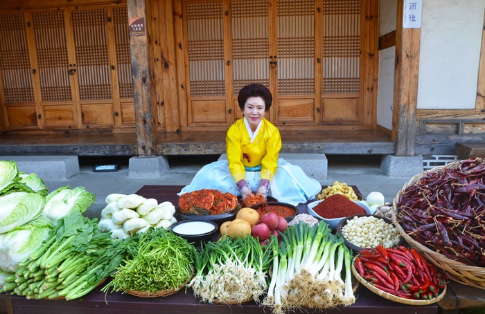김치전문제조기업 한성식품(대표 김순자·사진)이  ‘2019 코엑스 푸드위크(제14회 서울국제식품산업전)’에 참가해 한국 전통식품 ‘김치’를 세계에 알린다. / 한성식품