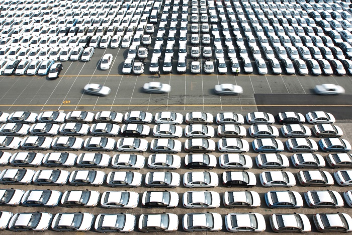 국내 자동차업계가 지난해 나란히 판매실적 감소세를 기록한 것으로 나타났다. /뉴시스
