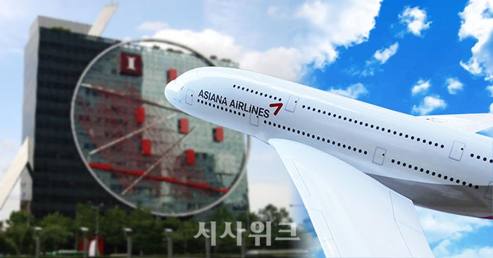 공정거래위원회가 HDC현대산업개발과 아시아나항공의 기업결합을 승인했다./그래픽=김상석 기자