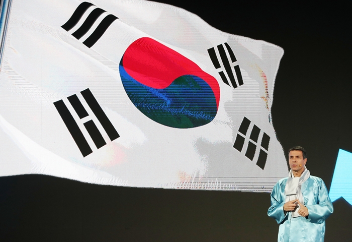 디미트리스 실라키스 메르세데스-벤츠 코리아 사장이 5년의 임기를 마치고 한국을 떠난다. /뉴시스