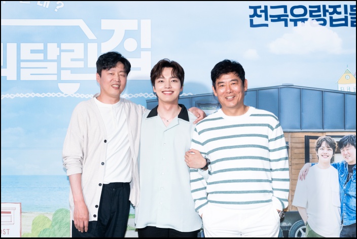 '슬기로운 의사생활' 후속 '바퀴 달린 집'으로 뭉친 (사진 좌측부터) 김희원, 여진구, 성동일 / tvN 제공