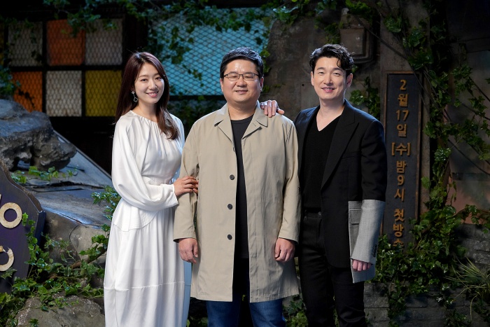 ‘시지프스’로 뭉친 (왼쪽부터)박신혜‧진혁 감독‧조승우. /JTBC