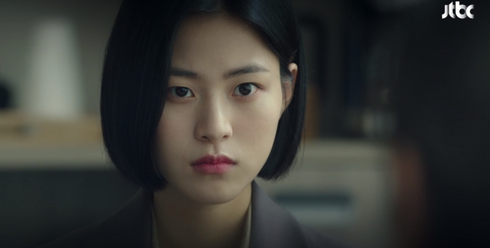 ‘로스쿨’에서 높은 캐릭터 소화력을 보여주고 있는 이수경 / JTBC ‘로스쿨’ 방송화면 캡처
