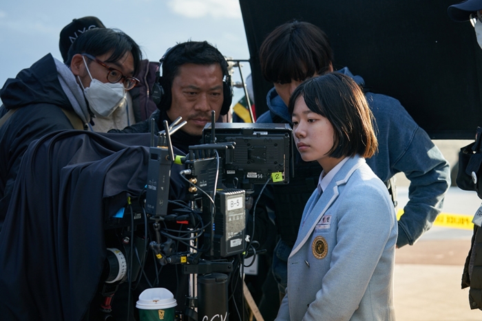 김창주 감독이 영화 ‘발신제한’으로 첫 영화 연출 도전에 나서 이목을 끈다. /CJ ENM
