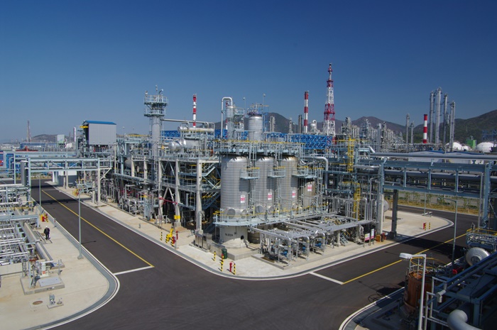 DL케미칼이 여수 석유화학단지에 친환경 접착제 생산 공장을 건설한다. /DL케미칼