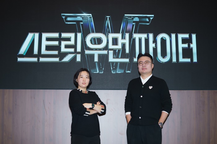 ‘스트릿 우먼 파이터’ 최정남 PD(왼쪽)와 권영찬 CP. /엠넷