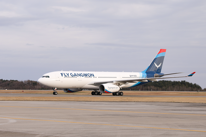 플라이강원은 중대형기 에어버스 A330-200으로 중장거리 국제선 취항을 계획하고 있다. / 플라이강원
