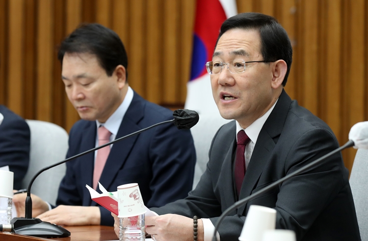 주호영 국민의힘 원내대표가 31일 오전 서울 여의도 국회에서 열린 원내대책회의에서 발언하고 있다. / 뉴시스