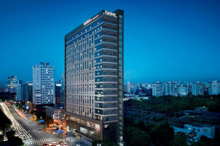 페어필드 바이 메리어트 서울 호텔은 최근 소비자들의 투숙 요금을 과다 청구하는 문제로 소비자들 사이에서는 불만이 쏟아지고 있다. / 페어필드 바이 메리어트 서울
