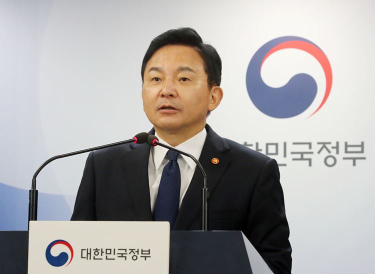 원희룡 장관이 지난달말 LH ‘철근 누락‘ 사태와 관련해 시공사들에 대한 행정처분 계획을 발표했다. / 뉴시스