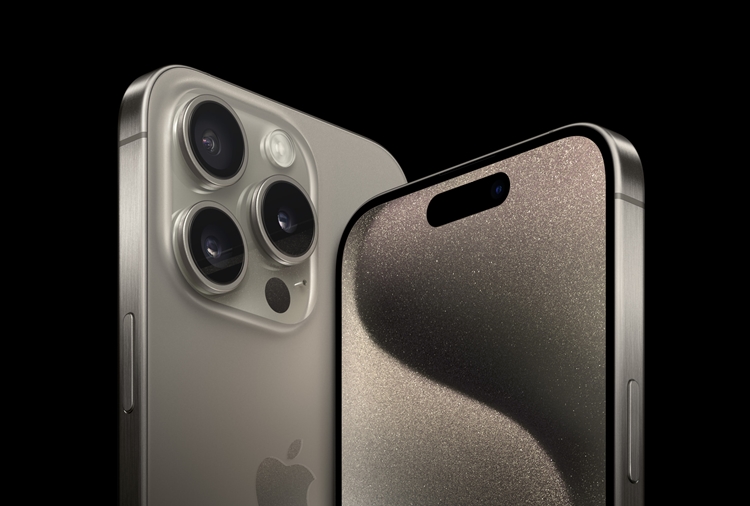 애플은 12일(현지시간) 미국 캘리포니아주 쿠퍼티노에 있는 애플파크에서 아이폰15 시리즈와 애플워치 신제품 등을 공개했다./ 애플