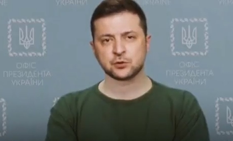 지난해 3월 러시아 해커들이 딥페이크를 이용해 유포한 볼로디미르 젤렌스키 우크라이나 대통령의 항복 선언 영상/우크라이나 전략통신정보보안센터