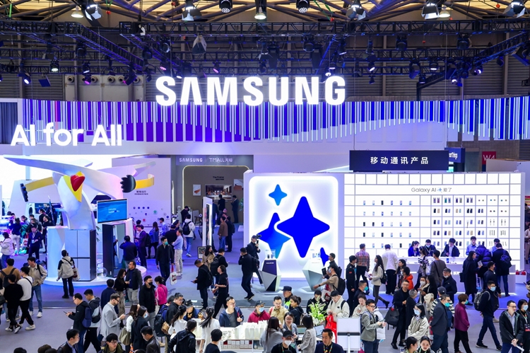 삼성전자와 LG전자가 14일부터 나흘간 중국 상하이 신국제엑스포센터에서 열리는 중국 최대 가전 박람회 ‘AWE(Appliance&Electronics World Expo) 2024’에 참가한다./ 삼성전자