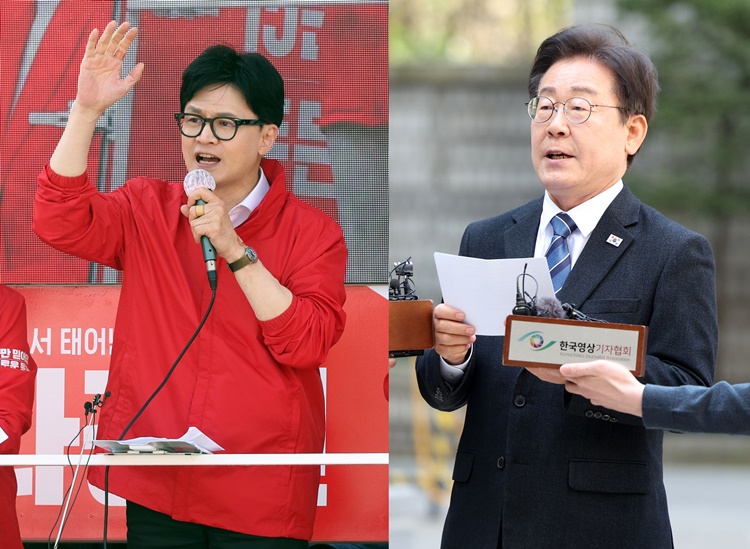 이번 22대 총선에서 여야가 격전지를 50곳에서 60곳으로 바라보는 가운데, 국민의힘과 더불어민주당 중 어느 당에서 격전지를 많이 사수하는가에 따라 이번 총선이 판가름 날 것으로 보인다. 왼쪽 사진은 한동훈 국민의힘 비상대책위원장이 9일 오후 서울 동작구 중앙대학교 인근에서 열린 장진영 동작갑 후보, 나경원 동작을 후보의 선거 지원유세에서 시민들에게 지지를 호소하고 있는 모습이고, 오른쪽 사진은 이재명 민주당 대표가 9일 서울 서초구 서울중앙지법에서 열린 대장동 배임 및 성남FC 뇌물 의혹 사건 1심 20차 공판에 출석하며 입장을 말하고 있는 모습. / 뉴시스