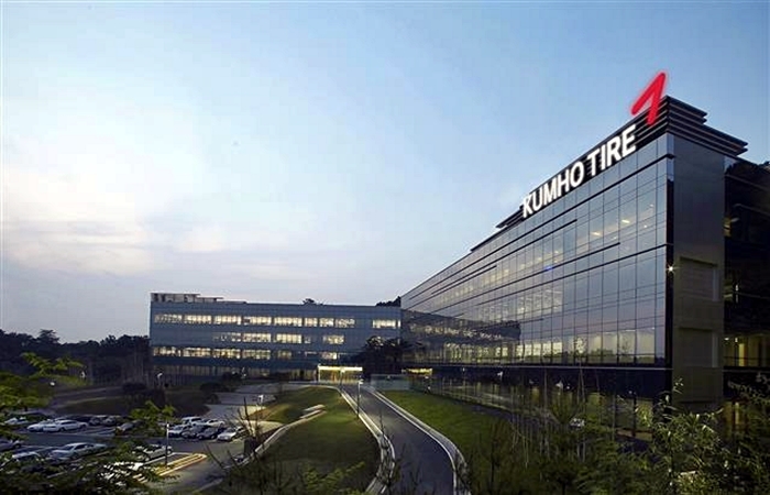 금호타이어는 올해 1분기 실적이 전년 동기 대비 매출은 4.6%, 영업이익은 167% 성장했다. 사진은 용인 소재 금호타이어 중앙연구소. / 금호타이어