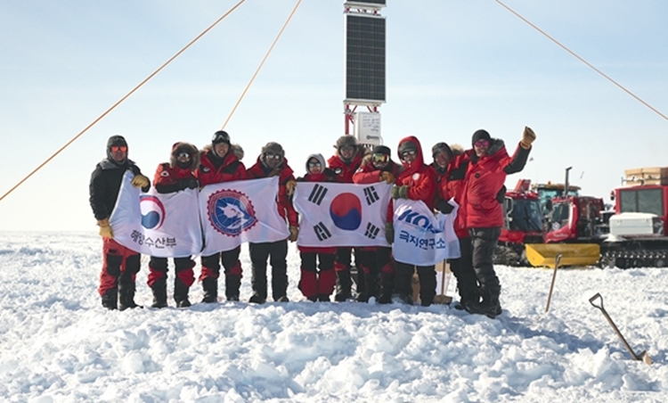 극지연구소 ‘K루트 탐사대’는 지난해 12월 31일 내륙기지 후보지에 도착했다. 