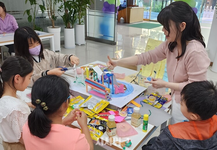 서울시와 강동구, (주)코오롱, 세이브더칠드런은 서울시 강동구에 위치한 고분다리어린이공원을 새롭게 단장하는 사업을 진행 중이다. /시사위크