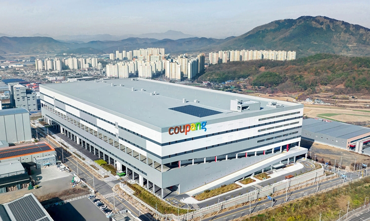 쿠팡은 지난 1분기까지 7개 분기 연속 흑자를 기록하다가 2분기 영업 적자로 전환됐다. 이런 가운데 올해 3분기 다시 전기 대비 영업 흑자를 기록한 것으로 파악됐다. / 쿠팡