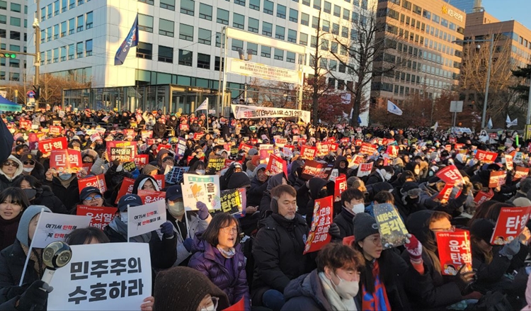 윤석열 대통령 탄핵소추안은 재석 의원 300명 중 찬성 204표로 가결됐다. / 이미정 기자 