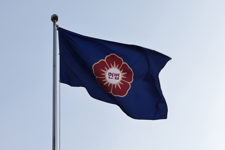 정치권 안팎에서 윤석열 대통령이 헌법재판소 탄핵 심판에 출석해 직접 변론에 나설 것이란 전망이 나온다. / 뉴시스 