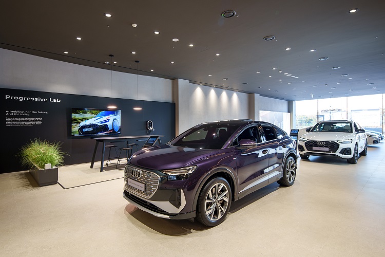 아우디 서수원 전시장에는 총 12대의 차량을 전시할 수 있다. / 아우디 코리아