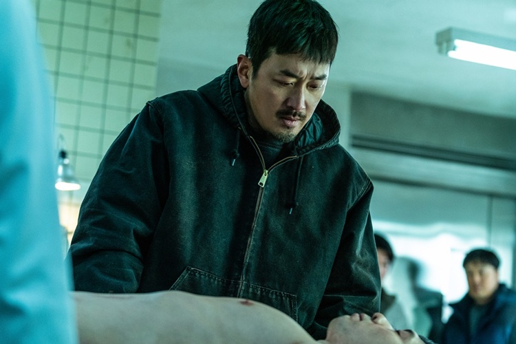 영화 ‘브로큰’이 박스오피스 1위로 출발했다. / 바른손이앤에이