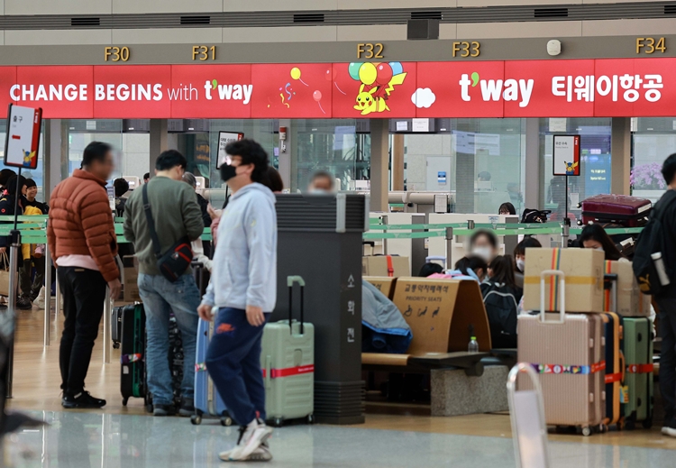 대명소노그룹이 인수 추진과 함께 공세의 수위를 높여가고 있는 가운데, 티웨이항공이 소액주주연대에 보낸 서신을 통해 처음으로 구체적인 입장을 밝혔다. / 뉴시스