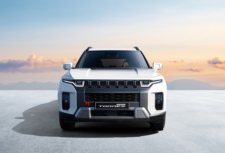 KGM이 토레스 HEV를 새롭게 출시한다. / KGM