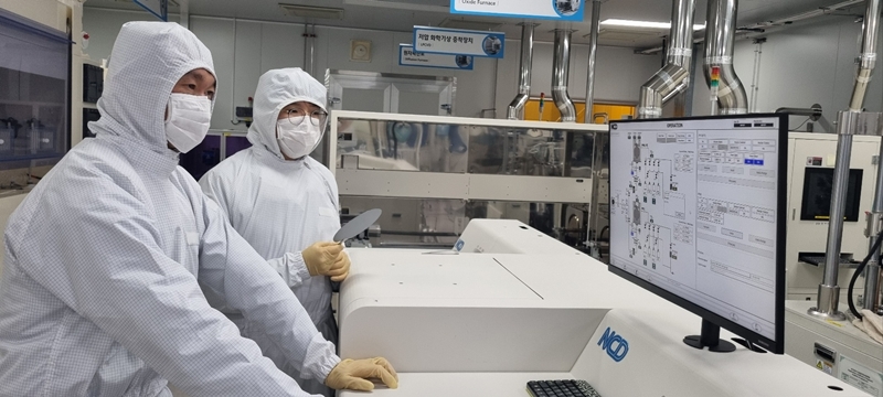 한국원자력연구원(원자력연) 첨단방사선연구소는 양성자에 의한 나노반도체 오류를 대폭 억제할 수 있는 반도체 내방사화 기술 개발에 성공했다고 6일 밝혔다. 이번 연구는 포항공과대학교와 공동으로 진행했다./ 한국원자력연구원