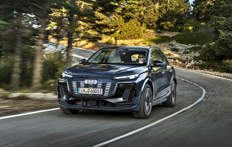 아우디 Q6 e-트론은 국내 인증 주행거리도 400㎞ 이상을 달성했으며, 국내 수입 전기차 모델 가운데 전기차 보조금 지급 금액이 세 번째로 높은 것으로 확인됐다. / 아우디 코리아
