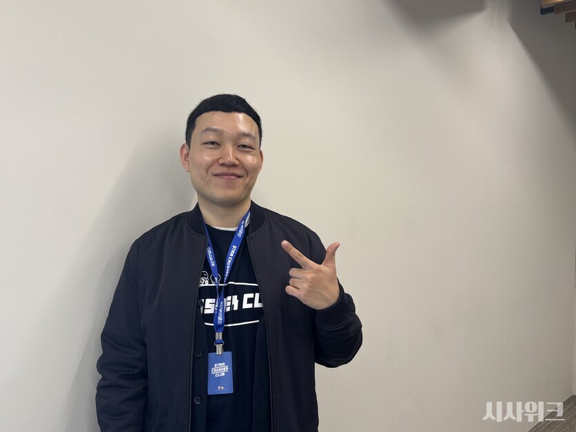 이동약자의 이동권에 대한 고민을 하고 있는 계단뿌셔클럽 이대호 공동대표를 만나봤다. / 이민지 기자