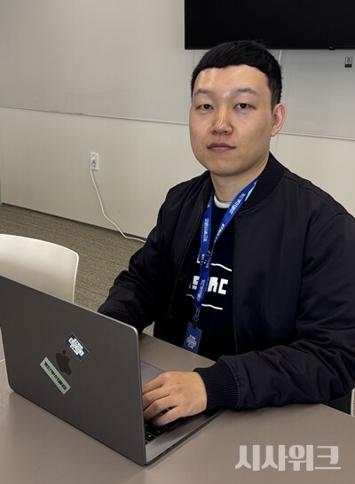 이동약자에 대한 인식과 문화를 바꾸고 싶다는 계단뿌셔클럽 이대호 공동대표. / 이민지 기자