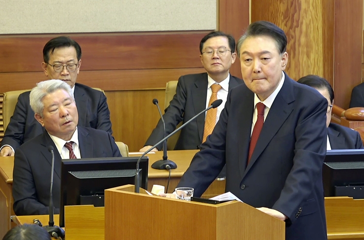 헌법재판소가 오는 4일 오전 11시 윤석열 대통령 탄핵 심판을 선고한다. 사진은 윤 대통령이 지난달 25일 서울 종로구 헌법재판소에서 열린 자신의 탄핵심판 11차 변론에서 최종 의견 진술을 하고 있는 모습. / 뉴시스