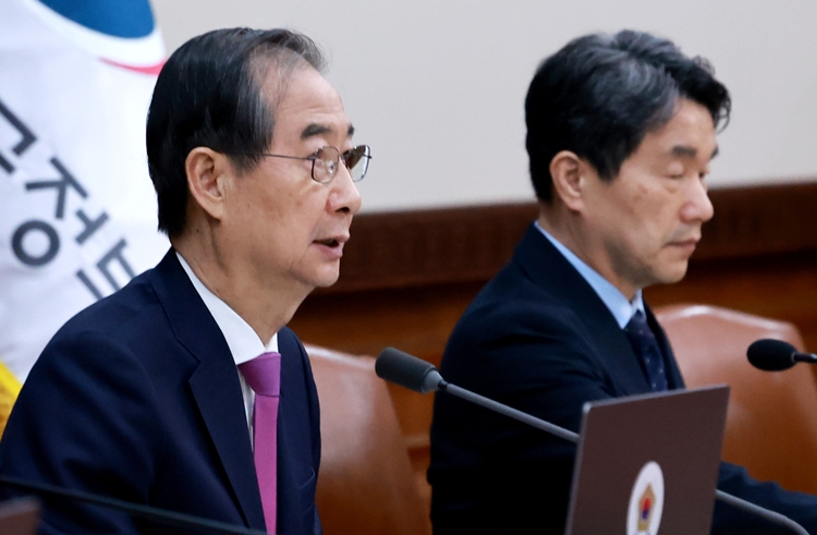 윤석열 전 대통령 파면에 따라 대통령기록물 지정 권한도 한덕수 대통령 권한대행 국무총리에게 넘어갔다. 야권은 한 대행이 대통령기록물 지정에 나설 것을 우려하며 압박의 목소리를 높이고 있다. / 뉴시스