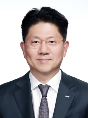 한국거래소가 신임 시장감시위원장으로 김홍식 전 국무조정실 재정금융정책관을 선임했다. / 한국거래소