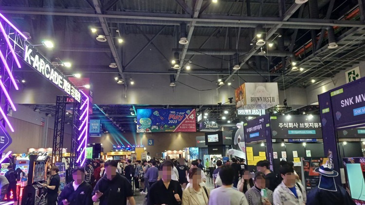 22일 수도권 최대 게임 축제 2025 플레이엑스포(PlayX4)가 경기도 일산 킨텍스 제1전시장에서 개막했다. / 조윤찬 기자