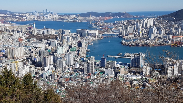 주요 대선 후보들은 지역 균형발전 정책으로 초광역별 /뉴시스